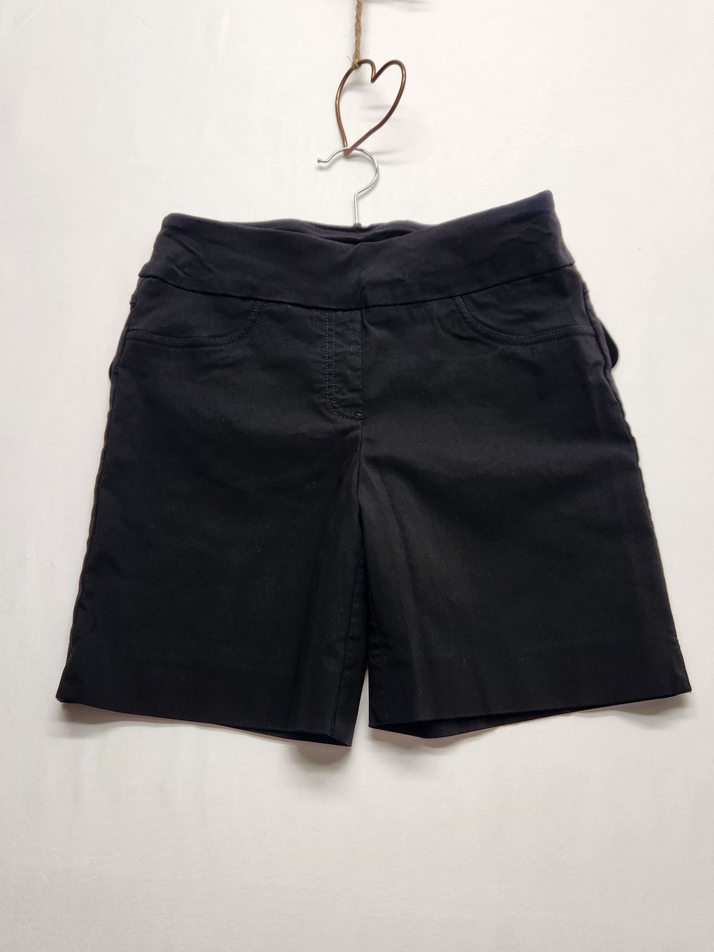 ⭐️Ruby Rd. Millennium Pull-On Bermuda Shorts Black Size 8 Comfort Stretch